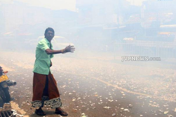 அனுமதி வழங்கிய IMF: கொழும்பில் வெடி கொழுத்தி கொண்டாடிய இலங்கையர்கள் | Imf Approved Sri Lankans Celebrate With Fireworks