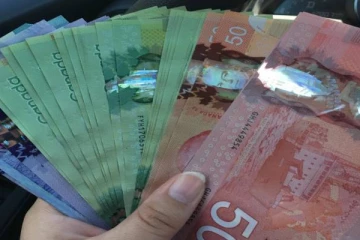 மோசமான நிதி நிலையில் கனேடியர்களில் பாதி பேர்! ஆய்வின் தகவல்