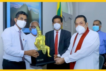 மகிந்தவின் கைகளுக்கு சென்றது உலகப் பிரசித்தி பெற்ற அபூர்வ சிலை
