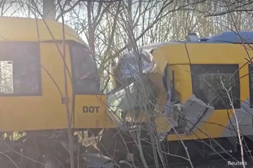 ஐரோப்பிய நாடொன்றில் இரண்டு ரயில்கள் நேருக்கு நேர் மோதல்: பலர் காயம்