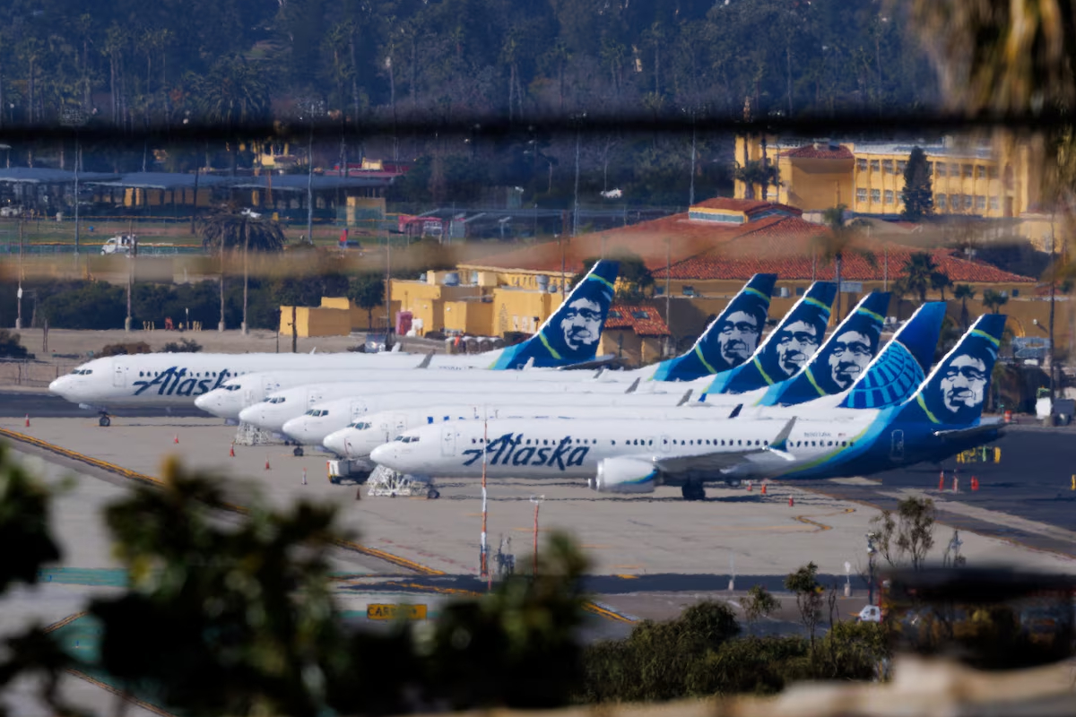 200 ஊழியர்களை பணியிலிருந்து நீக்கும் அலாஸ்கா ஏர் | Alaska Air To Lay Off 200 Employees