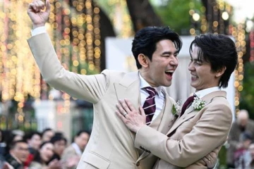 ஓரினச்சேர்க்கையாளர்கள் திருமண சட்டம் அமல் - ஒரே நாளில் இவ்வளவு திருமணமா?