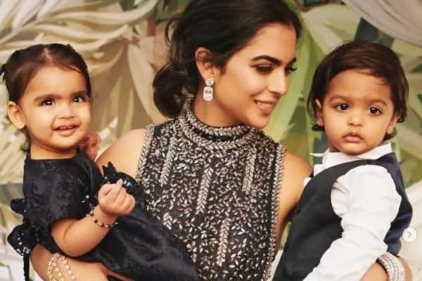 இஷா அம்பானியின் இரட்டை குழந்தைகளின் 3வது பிறந்தநாள்!! க்யூட் புகைப்படங்கள் இதோ.. | Ambani Daughter Isha Twins Children 3Rd Birthday இஷா அம்பானியின் இரட்டை குழந்தைகளின் 3வது பிறந்தநாள்!! க்யூட் புகைப்படங்கள் இதோ.. | Ambani Daughter Isha Twins Children 3Rd Birthday