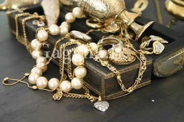 කාශප පුතු ඉල්ලු ධාතුසේන රජුගේ වස්තුව හොරාගෙන ගිහින්..(PHOTOS)