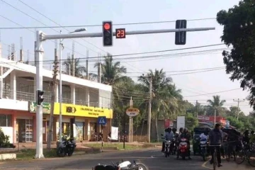 யாழில் கோர விபத்து - பெண் ஒருவர் உயிரிழப்பு