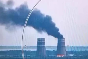 ரஷ்யா - உக்ரைன் போரில் தீவிரமடைந்த பதற்ற நிலை... பற்றி எரியும் மிகப்பெரிய அணுமின் நிலையம்!