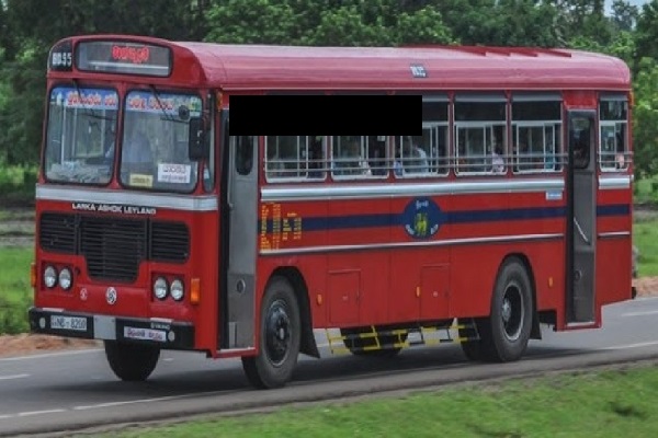 யாழ்.நோக்கி வந்த பேருந்தில் மாணவனை தாக்கிய நடத்துனர் | Conductor Assaulted Student