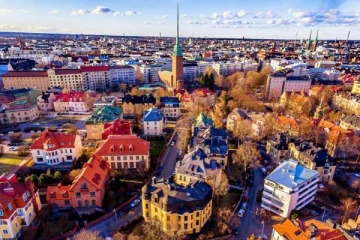 உலகிலேயே மகிழ்ச்சியான மக்கள் வாழும் நாடு எது தெரியுமா?