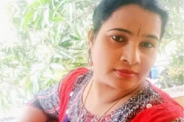 விவாகரத்தாகி 3 குழந்தைகள்!  சீரியல் நடிகையை அந்த தொழில் செய்ய கூறிய நபர்