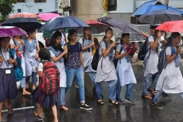 தீவிரமடையும் மொந்தா புயல்.., அடுத்த 3 நாட்கள் பள்ளி கல்லூரிகளுக்கு விடுமுறை | Montha Cyclone Warning Holiday For School College தீவிரமடையும் மொந்தா புயல்.., அடுத்த 3 நாட்கள் பள்ளி கல்லூரிகளுக்கு விடுமுறை | Montha Cyclone Warning Holiday For School College