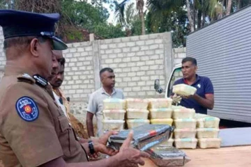 வீட்டில் இரண்டு சடலங்கள் ; மூன்று லொறிகளில் போதைப்பொருட்கள்