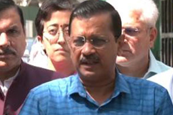 மதுபான வழக்கு: சிபிஐ அலுவலகத்தில் அரவிந்த் கெஜ்ரிவால் ஆஜர் | Liquor Case Arvind Kejriwal Appears In Cbi மதுபான வழக்கு: சிபிஐ அலுவலகத்தில் அரவிந்த் கெஜ்ரிவால் ஆஜர் | Liquor Case Arvind Kejriwal Appears In Cbi