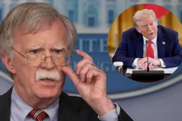 ட்ரம்பின் முன்னாள் தேசியப் பாதுகாப்பு ஆலோசகர் வீட்டில் FBI சோதனை