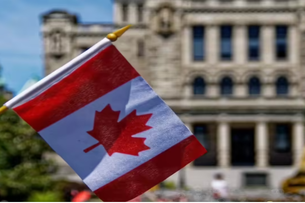 19,000 புலம்பெயர்ந்தோரை நாடுகடத்திய கனடா அரசு | Canada Deported 19000 Migrants In 2025