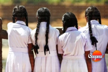 දරුවව පාසලට දාගන්න ලක්ෂ තුනක්? අල්ලස් ගත්තට වැඩ වරදී