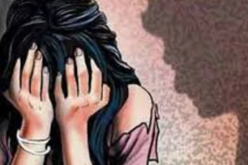 පාපැදියෙන් දියලුම ඇල්ල බලන්න ගිය පෝලන්ත තරුණියට හදි කරලා ! අමන ක්රියා නිසා ඉදිරියේ දී සංචාරකයින් ලංකාවට එයි ද ?