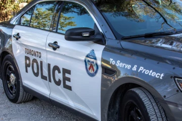 கனடாவில் பெண்களை பின்தொடர்ந்து தாக்கியவர் கைது