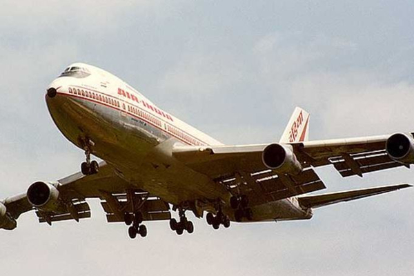 காபூலில் இருந்து 120 பேருடன் தாயகம் திரும்ப புறப்பட்டது விமானம் | Aeroplane Pick 120 Indians In Kabul Airport