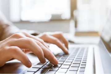 ஆபாச தளங்களை கட்டுப்படுத்த பிரிட்டனில் புதிய மசோதா