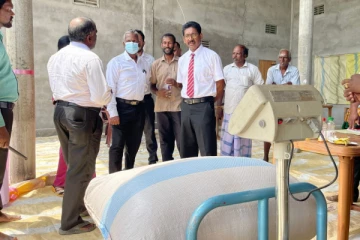 அரசின் நெல் கொள்வனவு திட்டம்: முல்லைத்தீவுக்கு 100 மில்லியன் ஒதுக்கீடு (Photos)