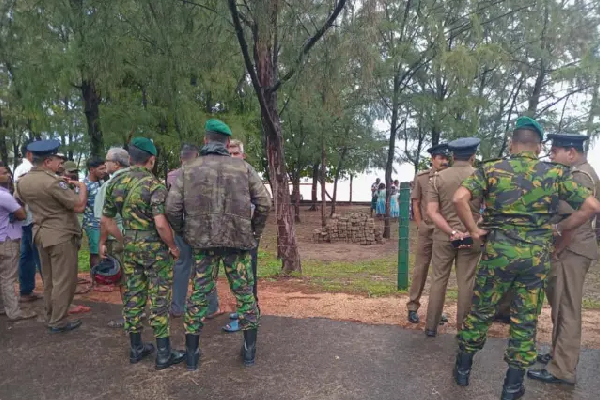 பௌத்த பிக்குகளை தாக்கிய பொலிஸார் தொடர்பில் முறைப்பாடு | Police Who Attacked Buddhist Monks