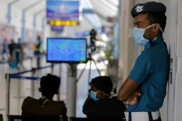 போலி கடவுச்சீட்டை பயன்படுத்திய நபருக்கு விமான நிலையத்தில் காத்திருந்த அதிர்ச்சி