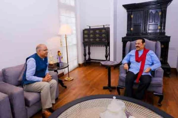 முன்னாள் ஜனாதிபதி மஹிந்தவை சந்தித்த இலங்கைக்கான இந்திய உயர்ஸ்தானிகர்