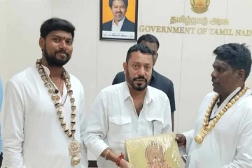 தமிழக அமைச்சர்களுடன் நித்தியானந்தா பிரதநிதிகள்! பதிவால் வெடித்த சர்ச்சை