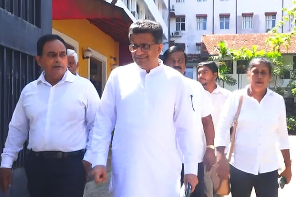 இலஞ்ச ஊழல் ஆணைக்குழுவில் உதய கம்மன்பில முறைப்பாடு | Ex Minister Udaya Gammanpila Arrives At Ciaboc