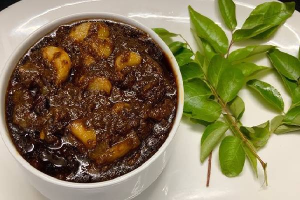 வாரம் ஒருமுறை கறிவேப்பிலை பூண்டு குழம்பு சாப்பிடுங்க... இந்த நோய்கள் கிட்டவே வராது! | Health Benefits Of Curry Leaves Garlic Curry