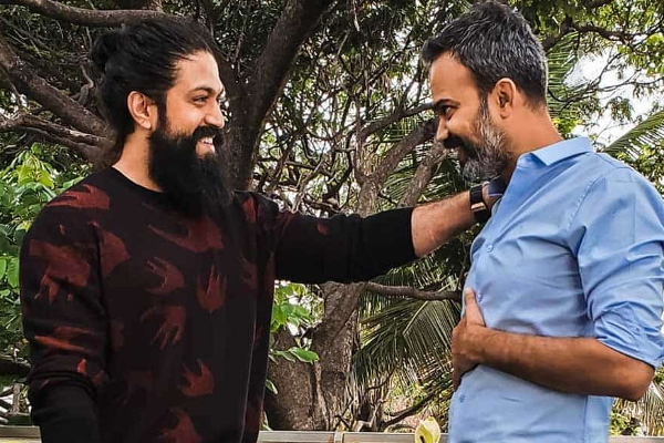 குடித்துவிட்டு எழுதிய கதையாமே கேஜிஎப்! வசூலை குவிக்கும் படம் பற்றி ஷாக் தகவல் | Prashanth Neel Wrote Kgf Story In Drunk State