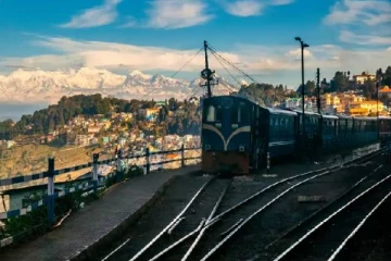 சாரதியே இல்லாமல் 9 ரயில் நிலையங்களை கடந்து சென்ற ரயில்!