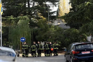 அமெரிக்க தூதரகத்தில் கிடந்த மர்ம பையால் ஏற்பட்ட பெரும் பரபரப்பு!