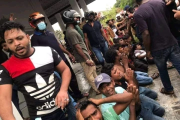 கொழும்பில் வன்முறையில் ஈடுபட்டவர்கள் யார்....! மகிந்தவுக்காக களமிறங்கிய குண்டர்கள் வழங்கிய வாக்குமூலம்