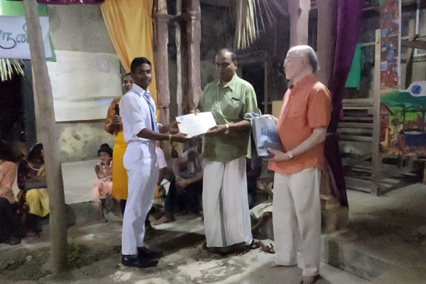 நல்லூர் நீர்க் கண்காட்சி; ஊக்குவிப்பு சான்றிதழ், பரிசு வழங்கி கௌரவிப்பு! | Jaffna Nallur Water Exhibition Honored