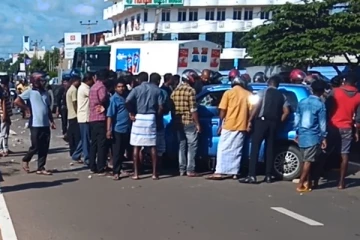 கிளிநொச்சியில் விபத்து - ஒருவர் படுகாயம் (படங்கள்)