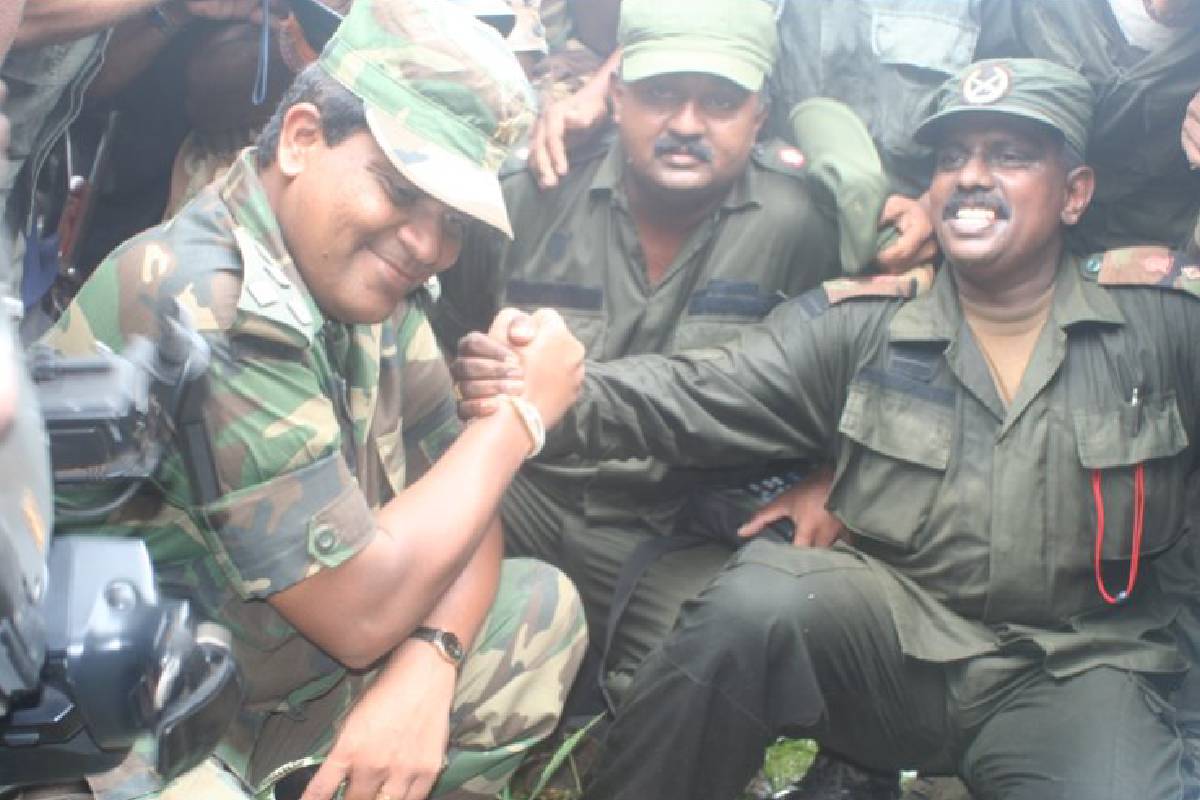 மக்களை மனிதக் கேடயங்களாகப் பயன்படுத்திய விடுதலைப் புலிகள்! போரின் இறுதிக்கட்டம் குறித்து மனம் திறந்த சவேந்திர சில்வா | Sri Lanka War Shavendra Silva Exclusive Interview