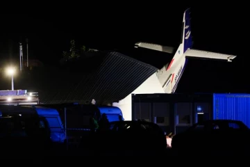 போலந்து விமான விபத்தில் ஐவர் பலி