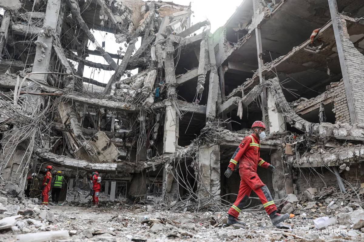 ஈரானுக்கு ஆபத்தான ஷாஹத் ட்ரோன்களைத் தயாரித்து உதவும் சீனா... வெளியான காணொளியால் பீதி | China Helping Iran Build Shahed