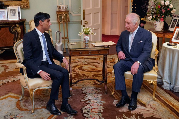 புற்றுநோய்க்கு பின் மன்னரை சந்தித்த பிரதமர் ரிஷி சுனக் | Rishi Sunak Met The King After Cancer