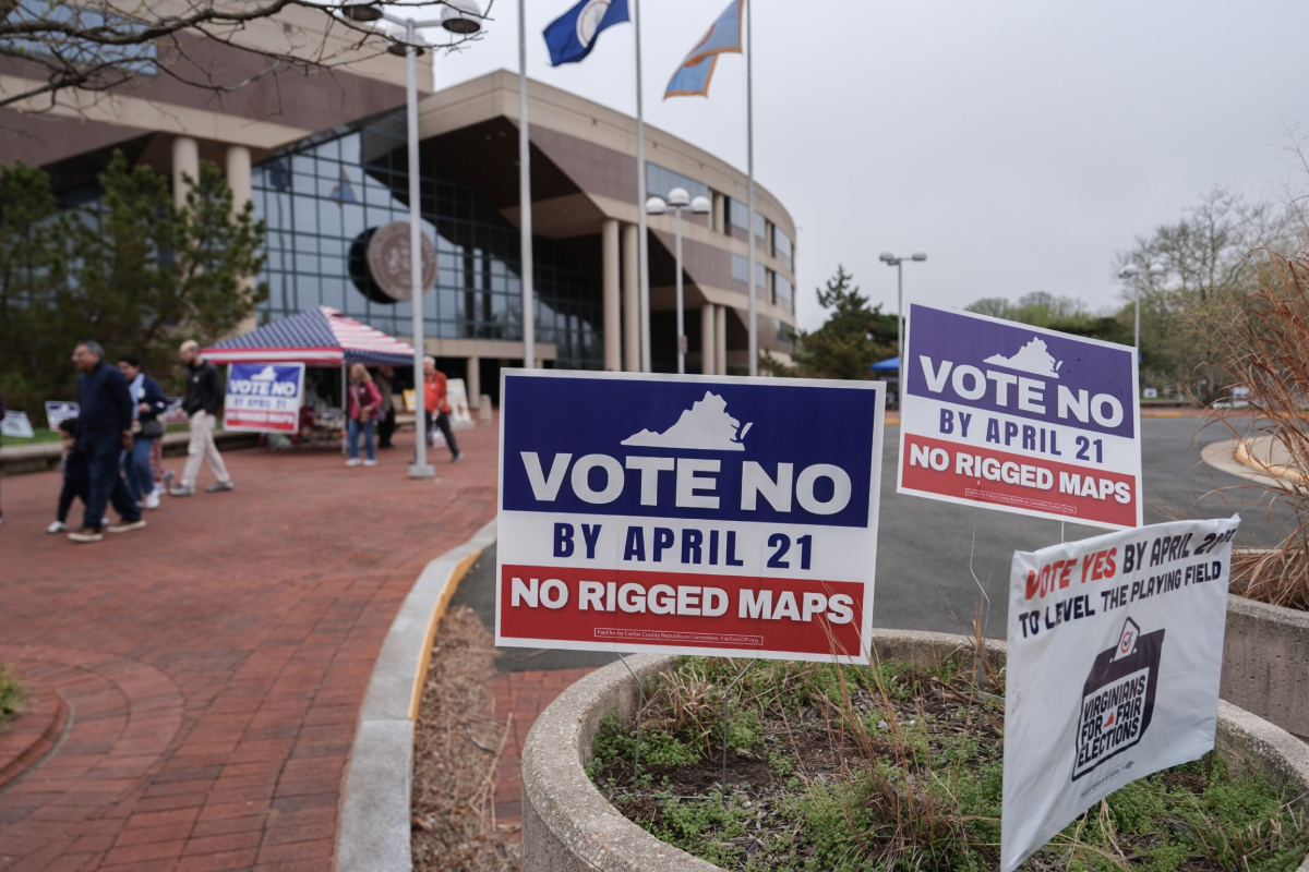 வெர்ஜீனியா தேர்தல் களம் : தொகுதிகள் மாற்றத்தால் ஜனநாயகக் கட்சிக்கு சாதகமான சூழல் | Virginia Election Constituency Changes Favorable