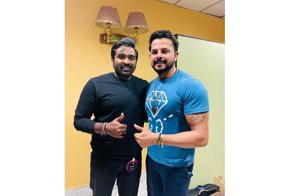 பிரபல கிரிக்கெட் வீரரை நேரில் சந்தித்த நடிகர் விஜய் சேதுபதி.. காரணம் இதுதானா | Vijay Sethupathi With Popular Cricketer