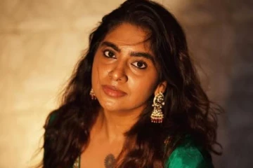 DNA பட புகழ் நடிகை நிமிஷாவின் செம கூல் போட்டோஸ்