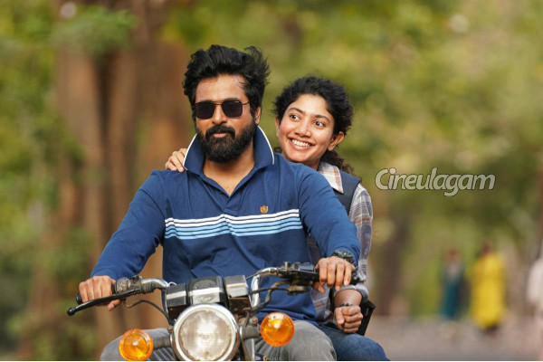 ஒரு வருடத்தை எட்டிய அமரன் மற்றும் லக்கி பாஸ்கர் படங்கள்... வெற்றிப் படங்களின் வசூல் விவரம் | Amaran Lucky Bhaskar Movies Completed 1 Year ஒரு வருடத்தை எட்டிய அமரன் மற்றும் லக்கி பாஸ்கர் படங்கள்... வெற்றிப் படங்களின் வசூல் விவரம் | Amaran Lucky Bhaskar Movies Completed 1 Year