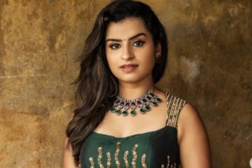 இவர்தான் சூப்பர் சிங்கர் புகழ் சிவாங்கியின் காதலரா?... நெருக்கமாக எடுத்த போட்டோ