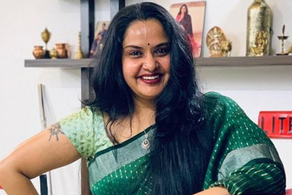 திருமணம் செய்துகொள்ள வயது மட்டும் இருந்தால் போதாது, அது வேண்டும்.. நடிகை பிரகதி வெளிப்படை பேச்சு | Actress Pragathi Mahavadi Talk About Marriage