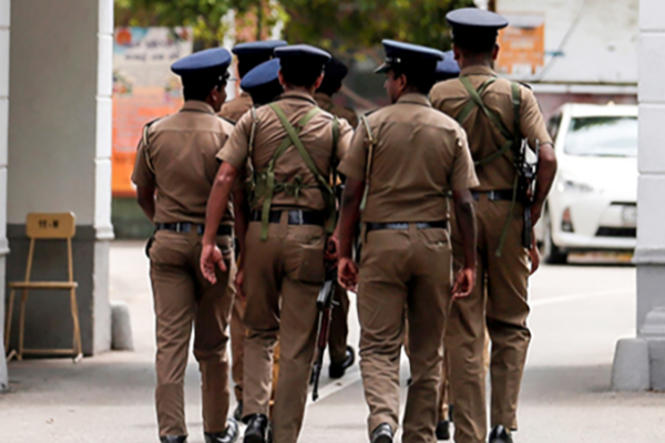 யாழில் பல்வேறு இடங்களில் இடம்பெற்ற கைது நடவடிக்கை | Three Arrested With Drugs In Achuveli