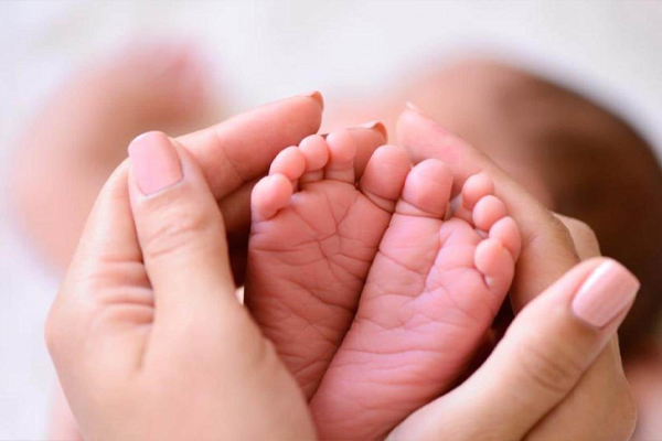 யாழில் 10 மாத குழந்தை பரிதாபமாக பலி | A 10 Month Old Child Died In A Milk Spill