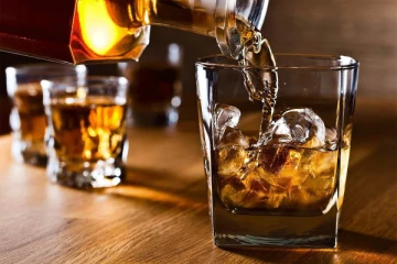 ஆன்லைனில் மதுபானம் விற்பனை செய்ய அனுமதி