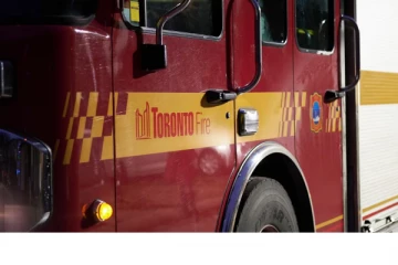 ரொறன்ரோவில் இடம்பெற்ற தீ விபத்தில் சிலர் காயம்